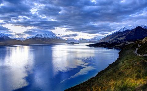 Trey Ratcliff - le lac bleu glacé