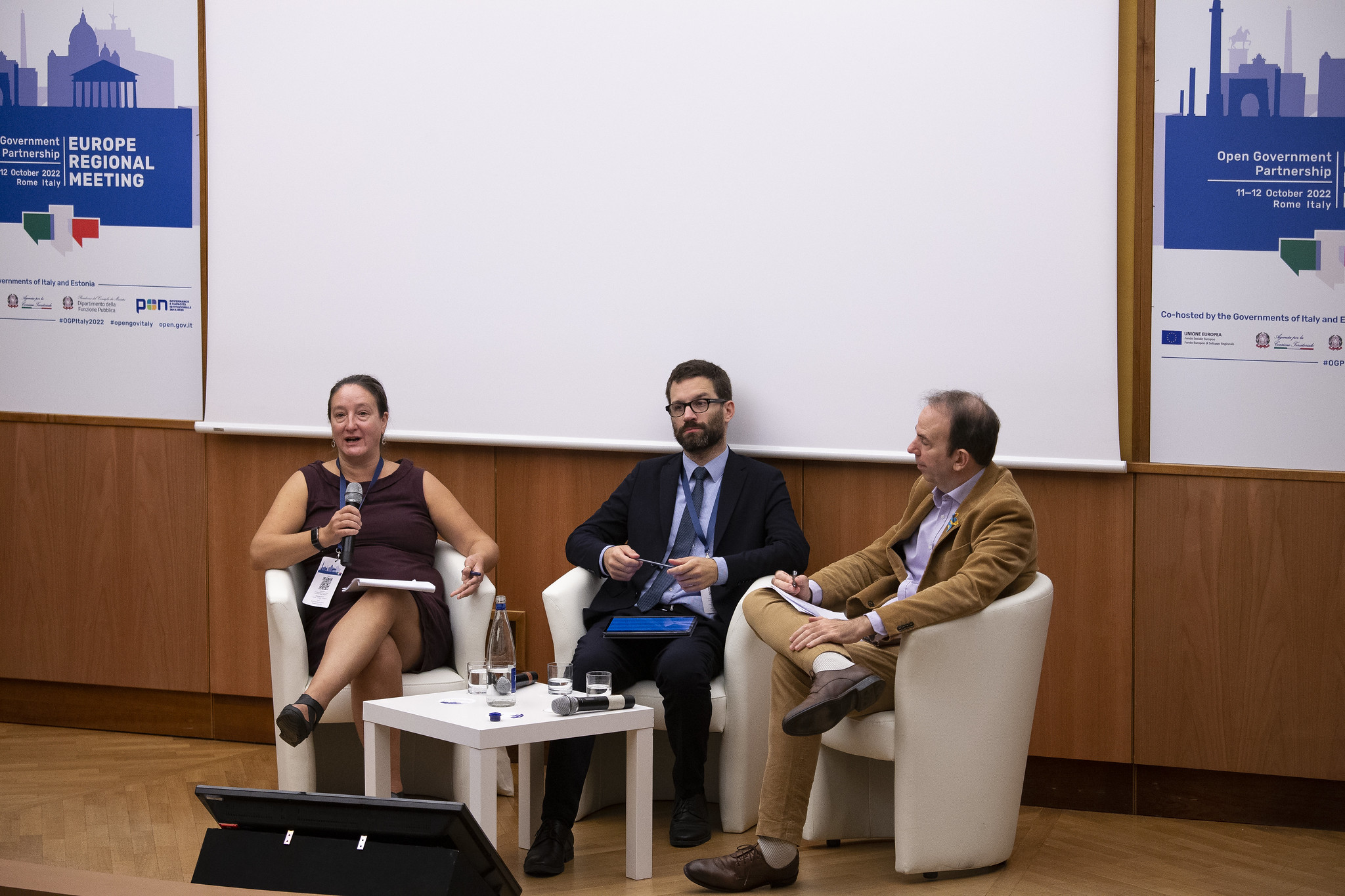 From Regional to Local Local Governments in Europe