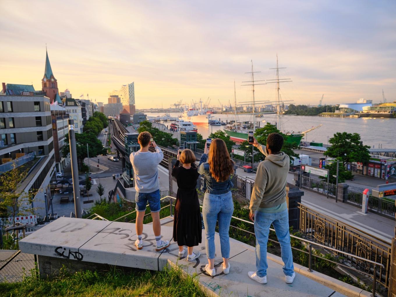 From Transparency to Engagement: Hamburg’s Path to Open Government